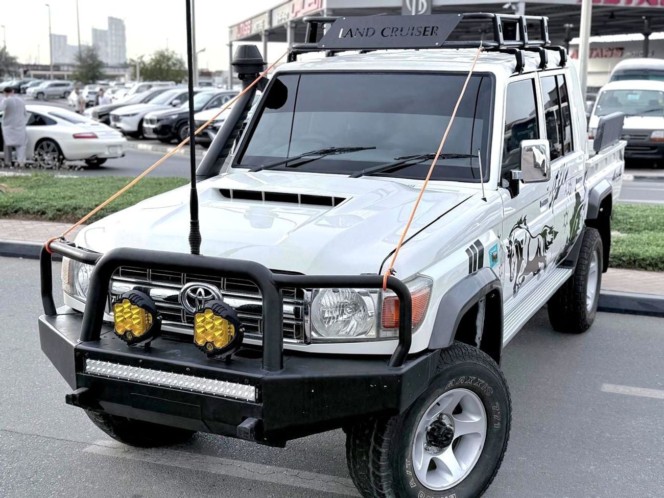 Toyota Land Cruiser Pick Up Double Cabin-RHD-4.5L-Diesel-Manual-4WD-8 Cylinders-5 Seats-4 Doors