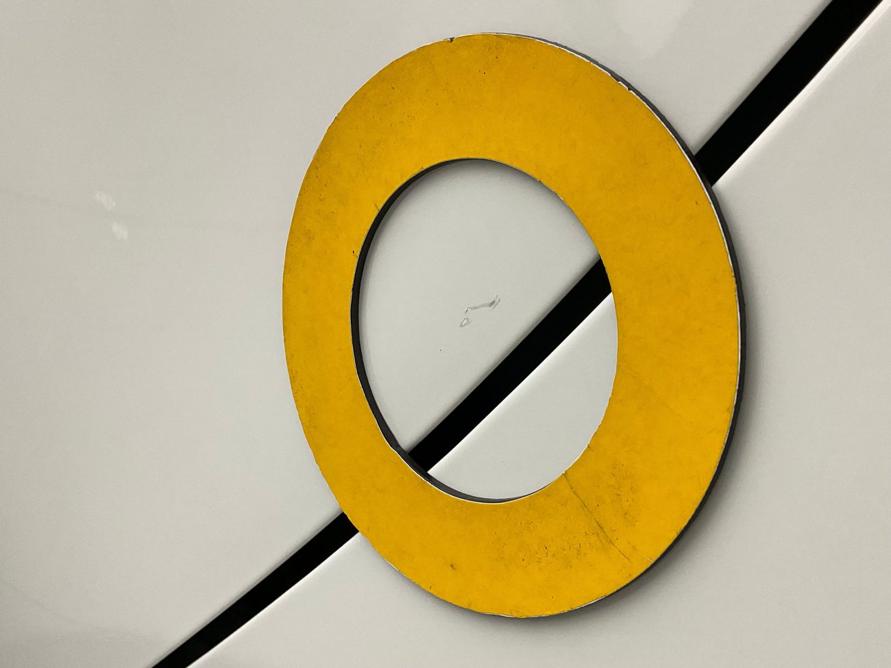 Land Rover Discovery HSE | 1 year free warranty | 0 Down Payment