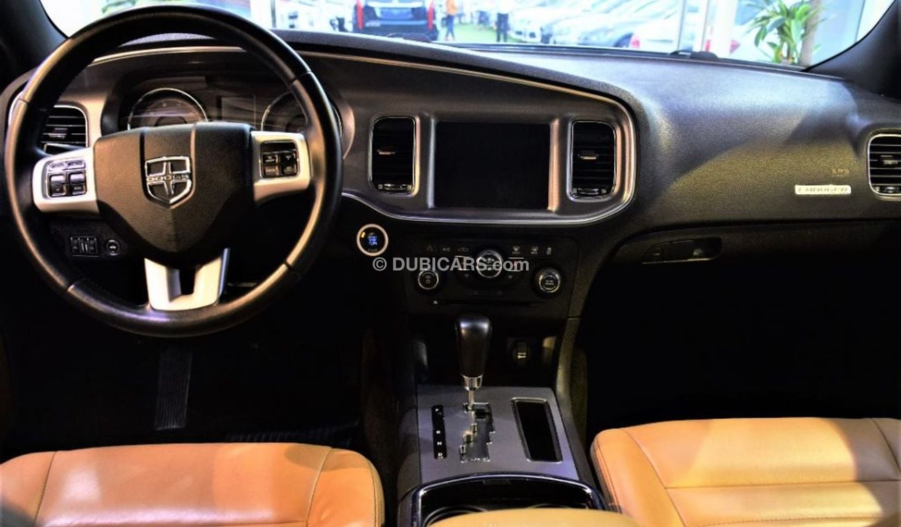 Dodge Charger AMAZING Dodge Charger 2011 Model!! in Grey Color! GCC Specs