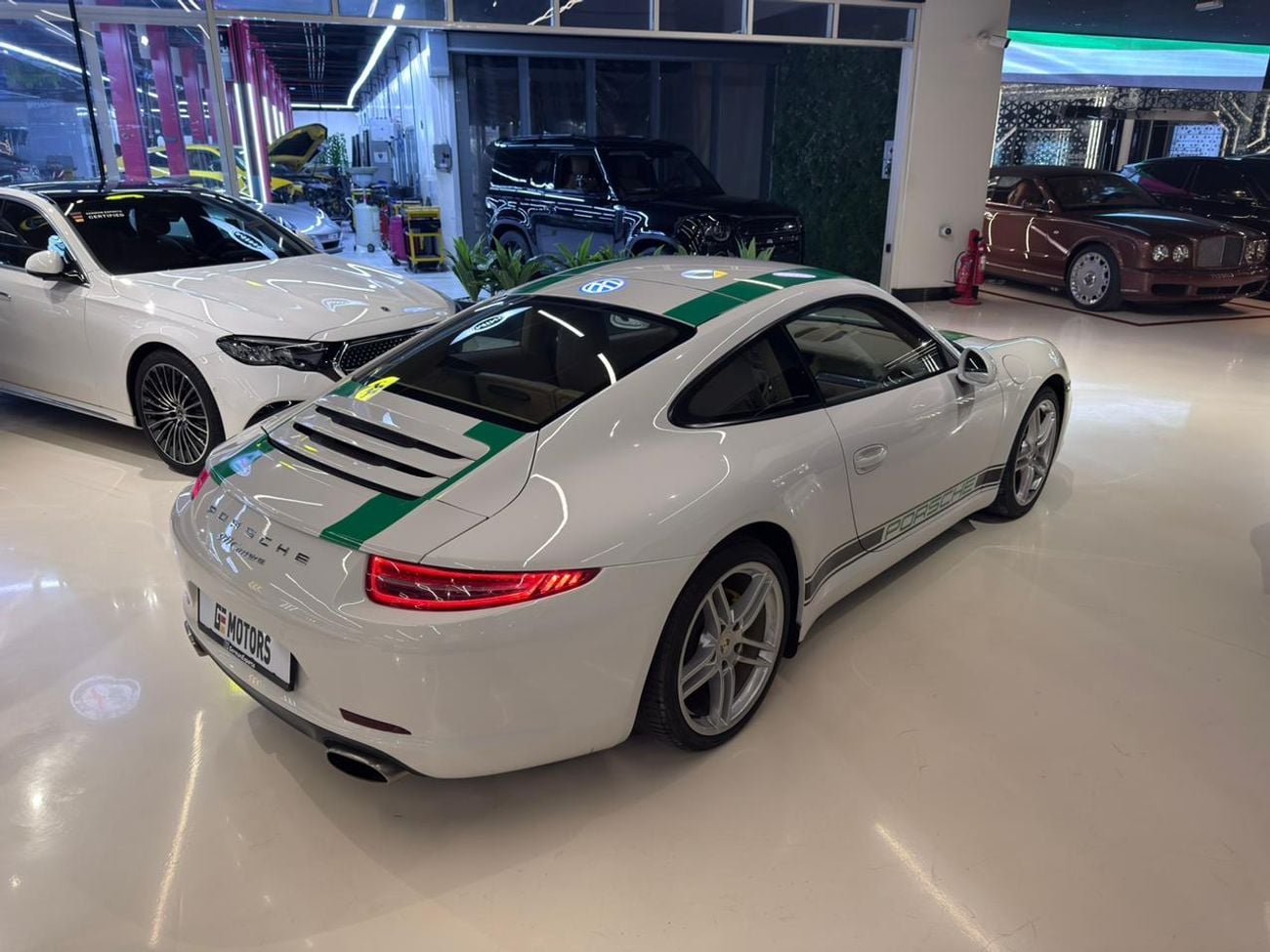Porsche 911 Carrera 3.6L Coupe 2012 Porsche 911 Carrera - GCC - Full Service History - Good Condition