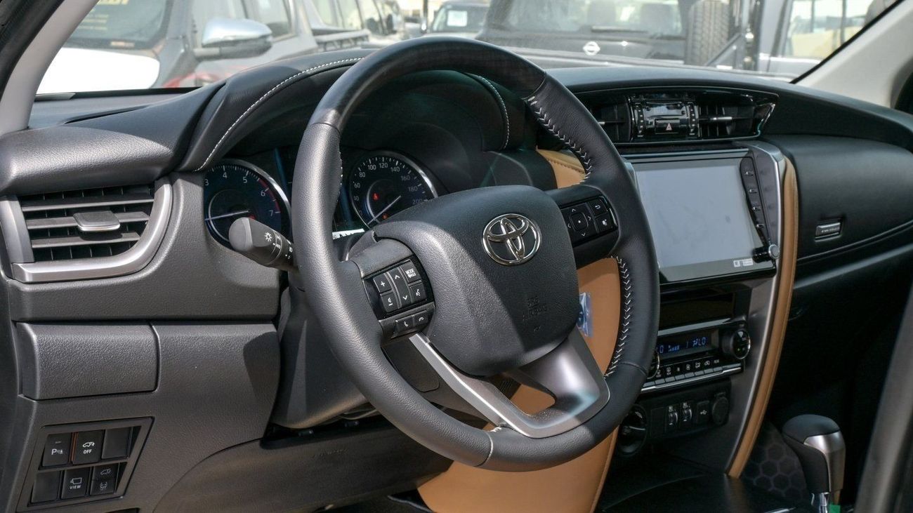 تويوتا فورتونر FORTUNER 4.0L Petrol V6 , SR5 Full Option