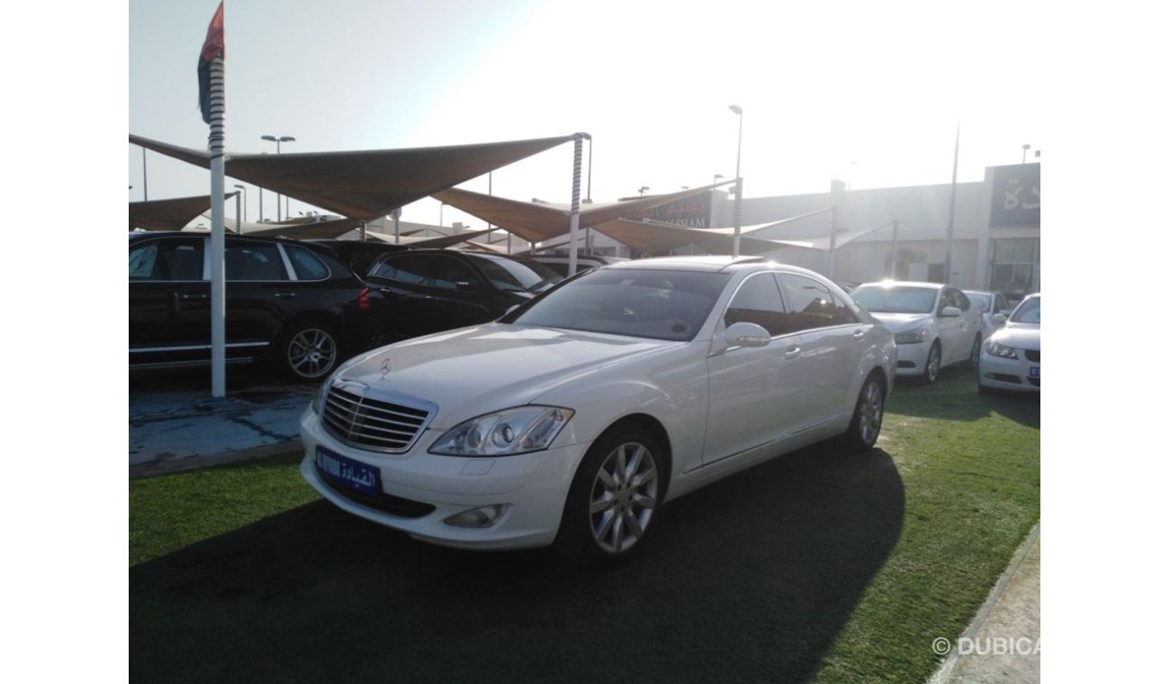 Mercedes-Benz S 350 With S 500 badge