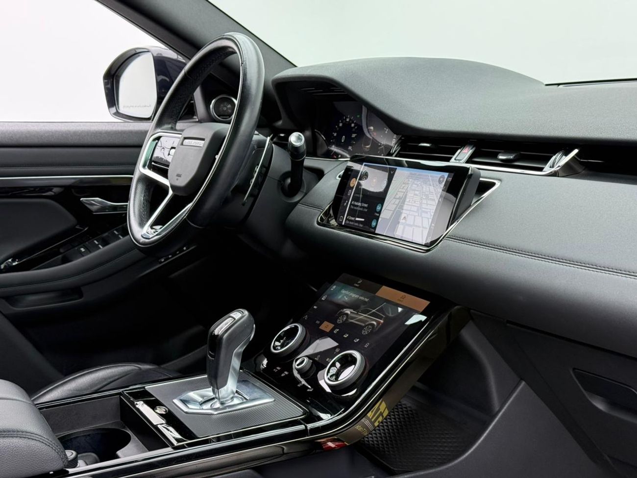 لاند روفر رانج روفر إيفوك 2021 Range Rover Evoque R-Dynamic SE, 2026 RR Warranty, Full RR Service History, Fully Loaded, GCC