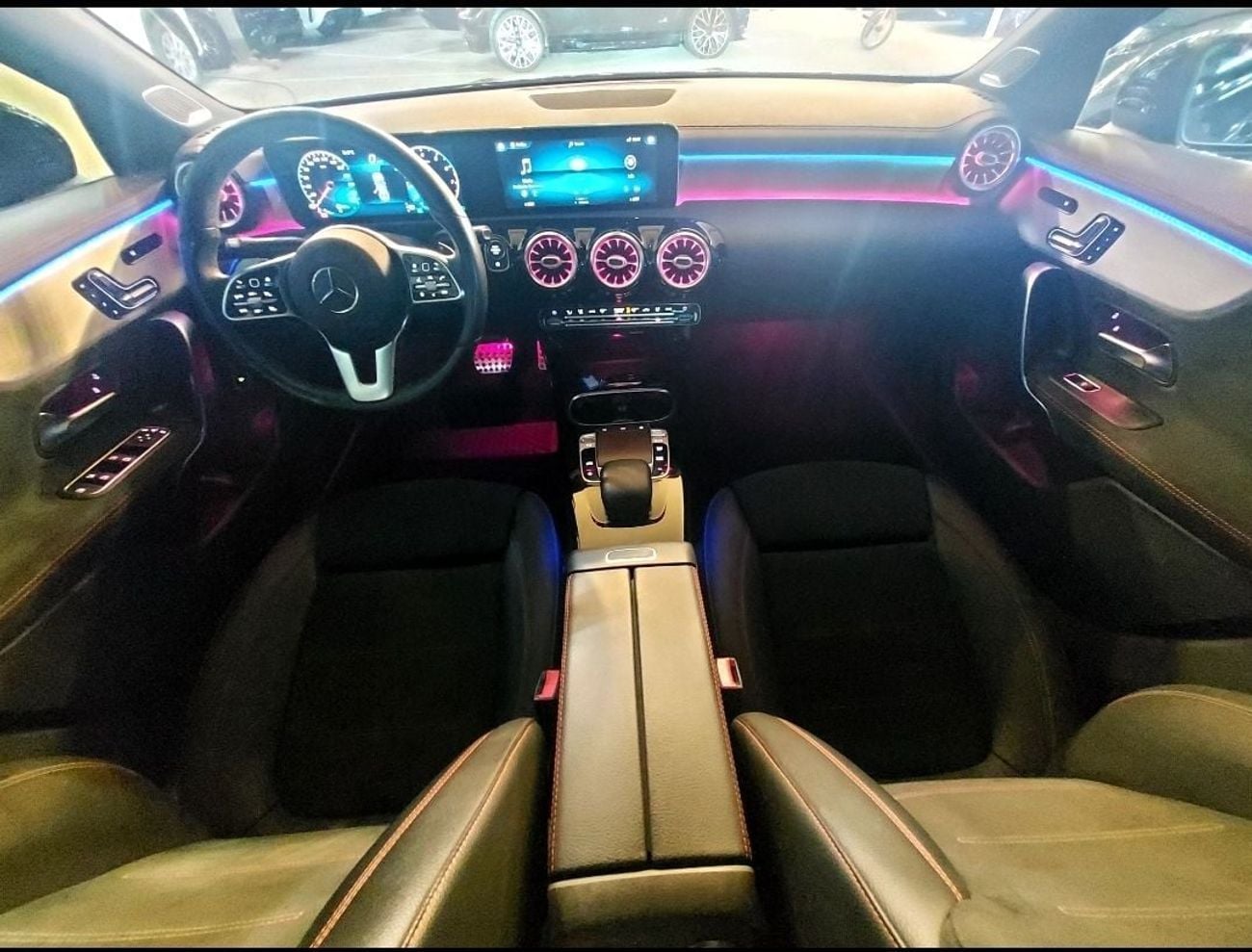 مرسيدس بنز CLA 250 PREMIUM PLUS 2.0L