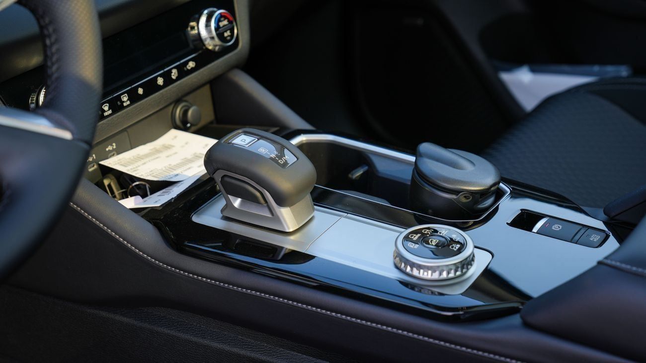 Mitsubishi Outlander Brand New 2026 Mitsubishi Outlander Medium Line (G05) 2.5L | 7-Seater SUV | GCC Spec | Export Only