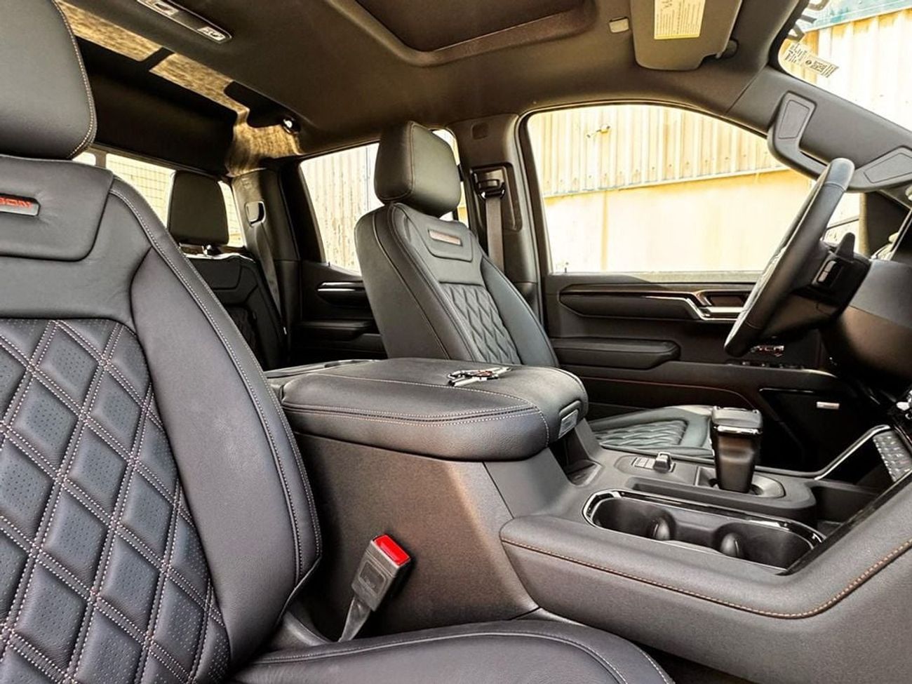 GMC Sierra Sierra 1500 Harley Davidson Edition 6.2L V8 in LEFT HAND DRIVE