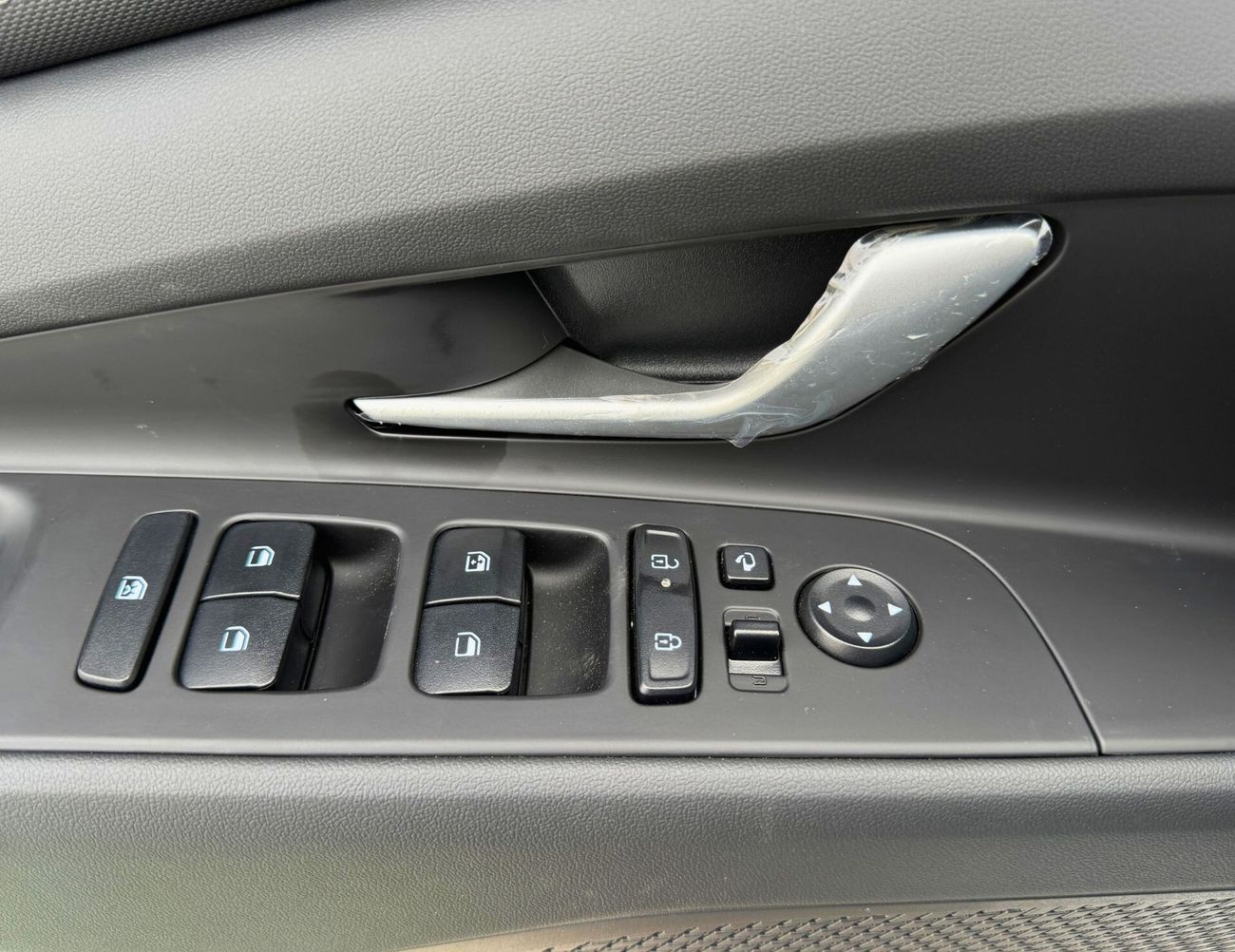 هيونداي إلانترا ELITE | 1.5L PETROL | SUNROOF WITH LEATHER | CHINESE SPCES (CODE# ELITE)