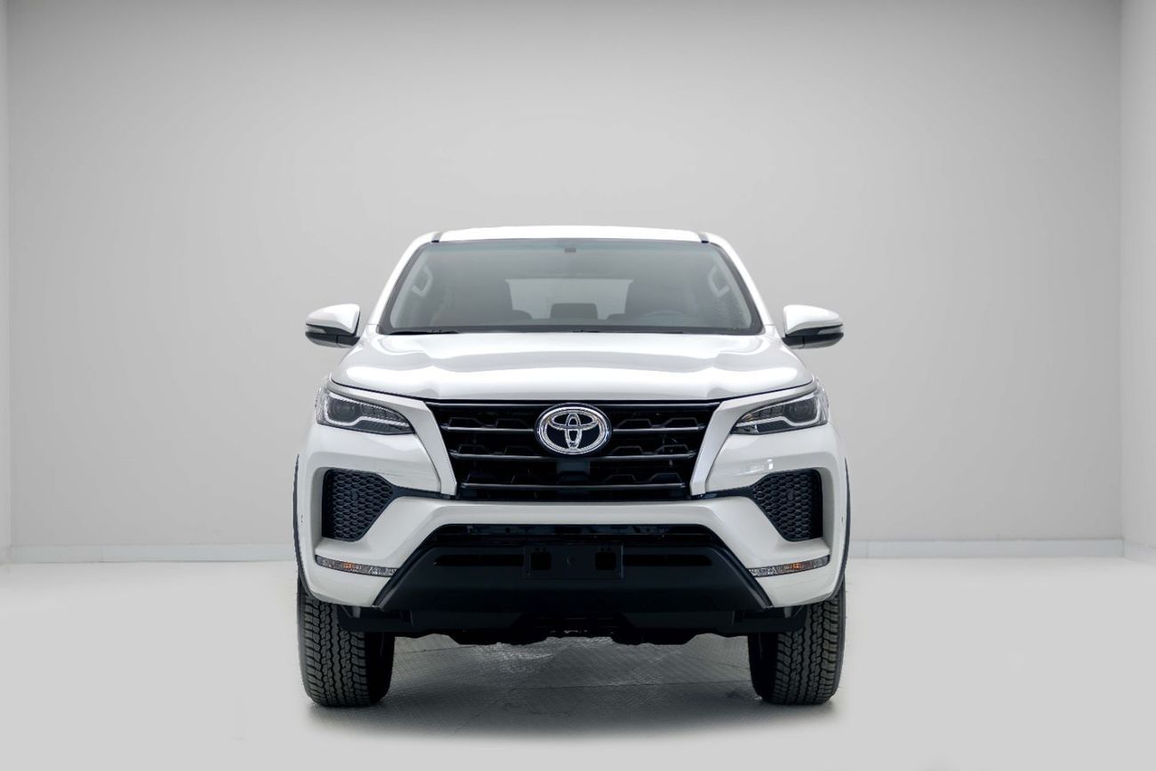 Toyota Fortuner 2.7L - Platinum White Pearl Chamois | Export Only