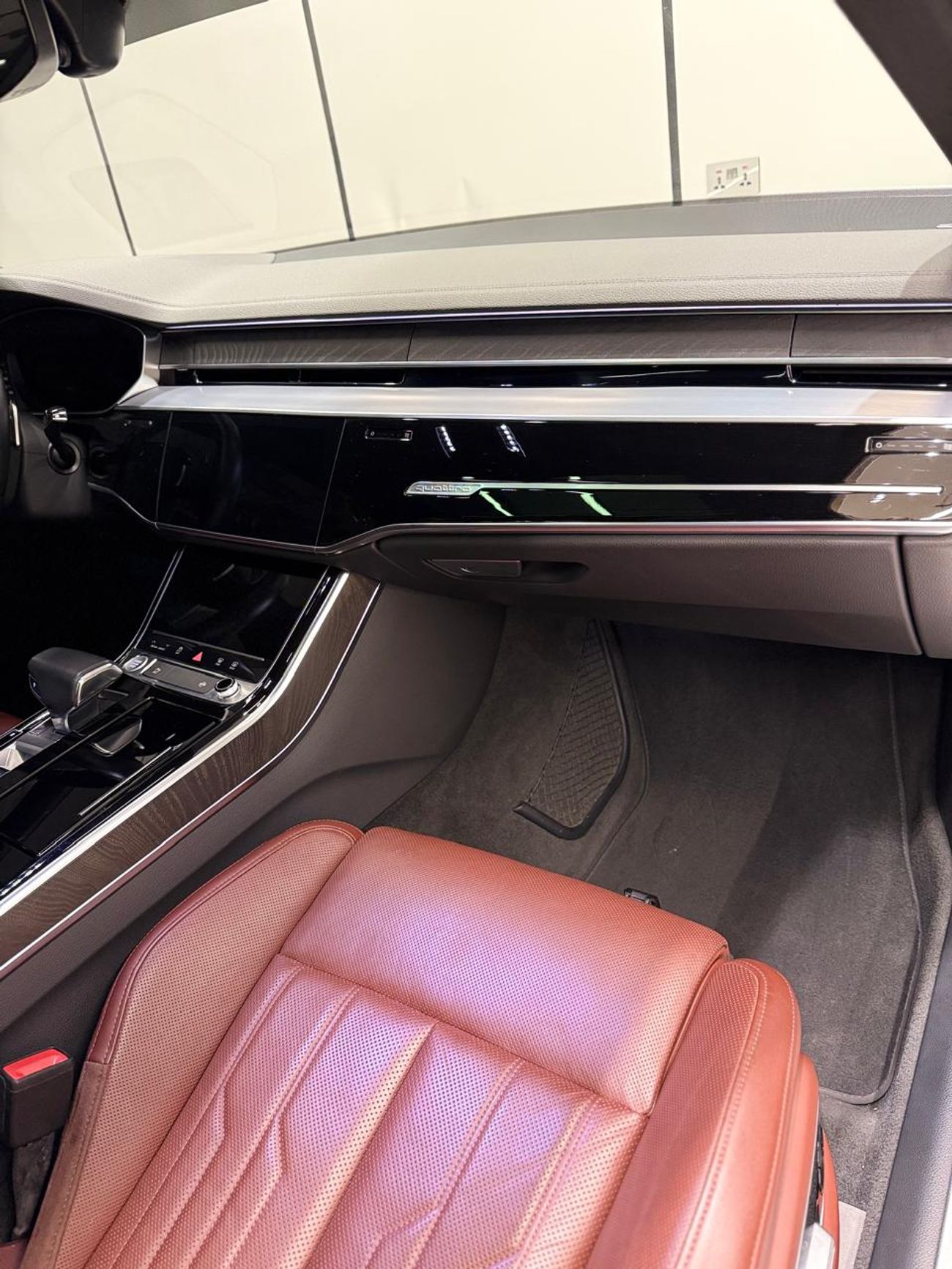 Audi A8 L 55 TFSI quattro Full Option 3.0L | GCC Specs | Full Service History