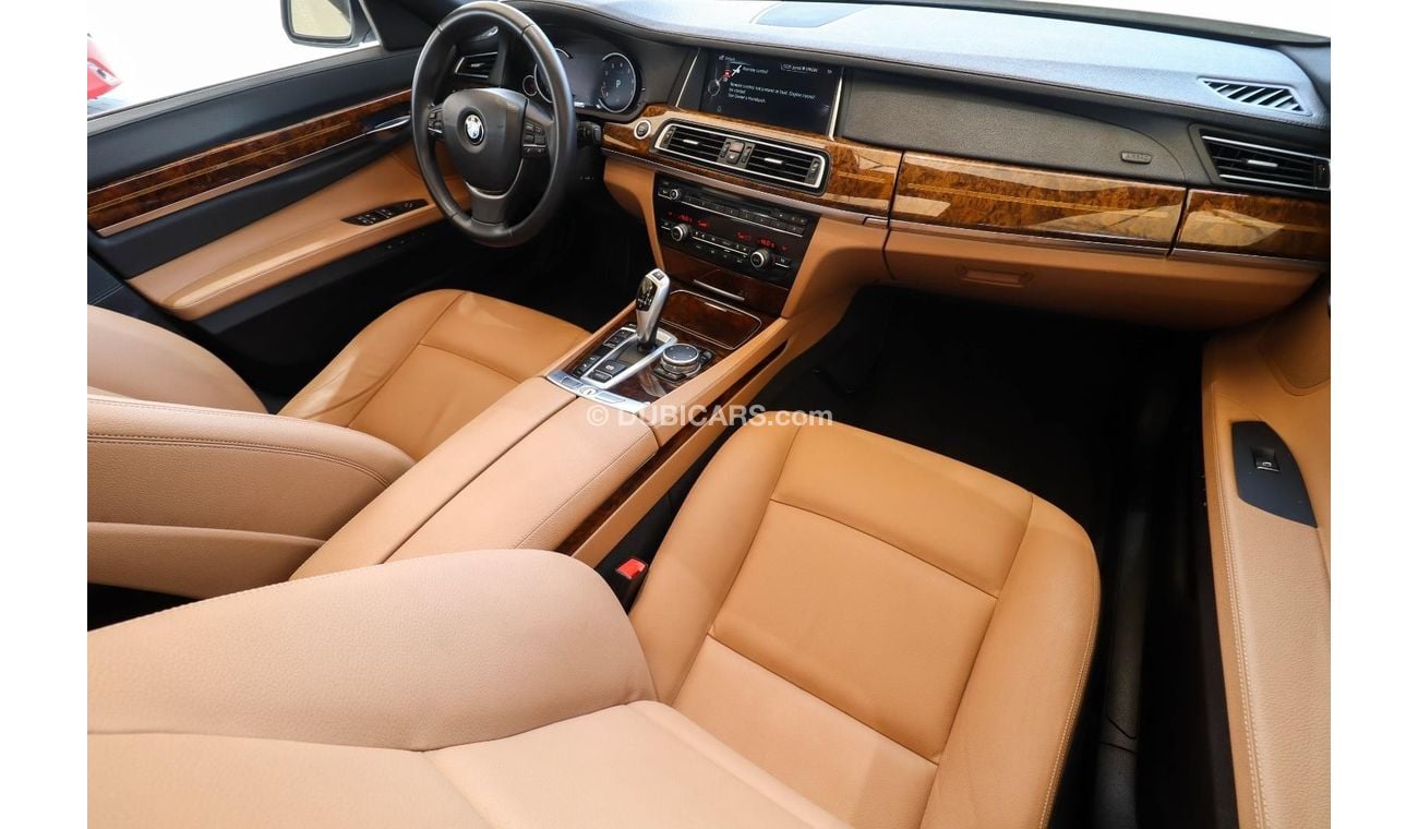 BMW 730Li F02