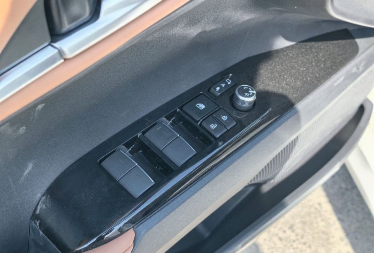 Toyota Camry TOYOTA CAMRY 2.0L HEV PREMIUM OPTION 2025