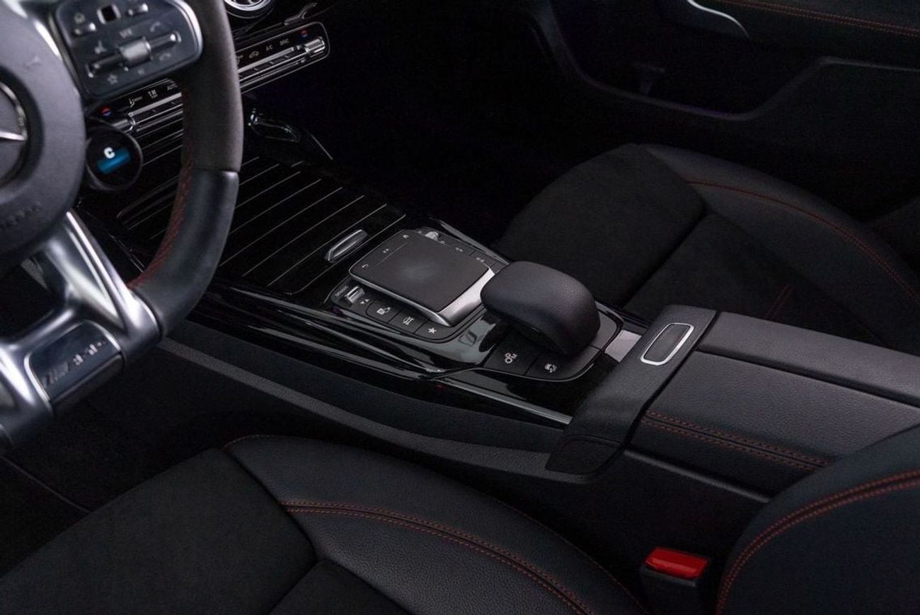 مرسيدس بنز A 35 AMG 4MATIC Hatchback