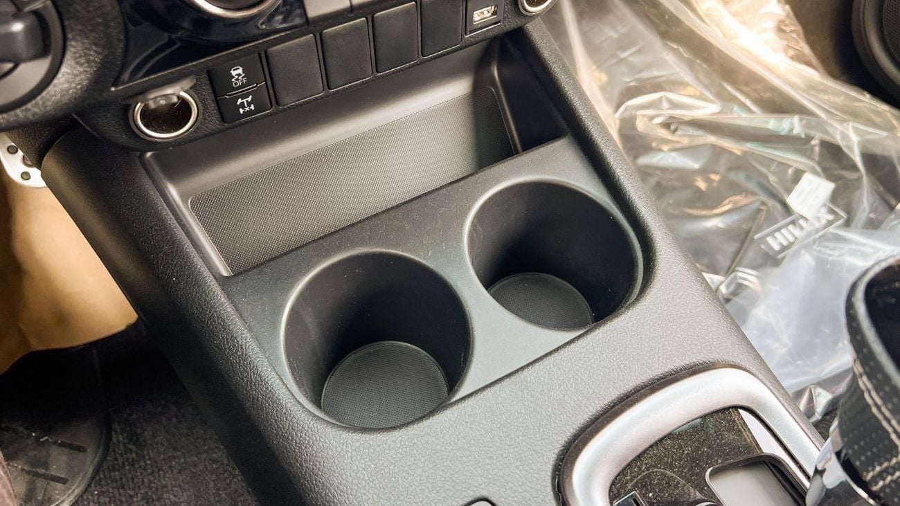 تويوتا هيلوكس EXPORT ONLY - 2026 Toyota Hilux GR sport 4.0L