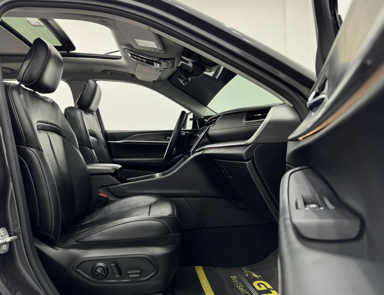 جيب جراند شيروكي L Limited 3.6L 2022 Jeep Grand Cherokee L Limited, 2027 Jeep Warranty + Service Pack, Full Options,