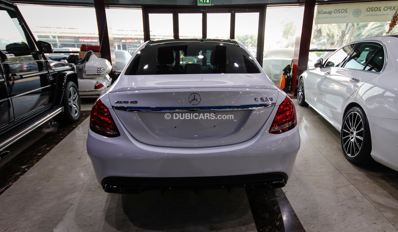 Mercedes-Benz C 63 AMG S V8 BITURBO