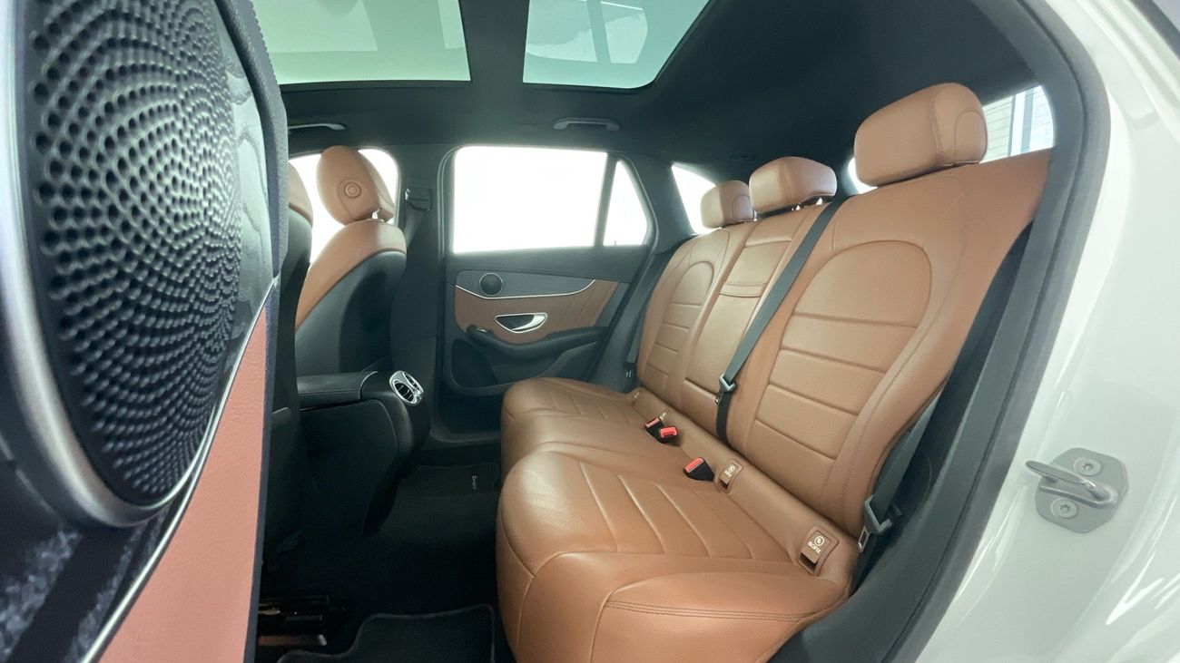 مرسيدس بنز GLC 200 2.0 MHEV GLC 200 4MPREMIUM PLUS AUTO | شامل الضمان | 0 ﺪﻔﻋﺓ ﺃﻮﻟﻯ