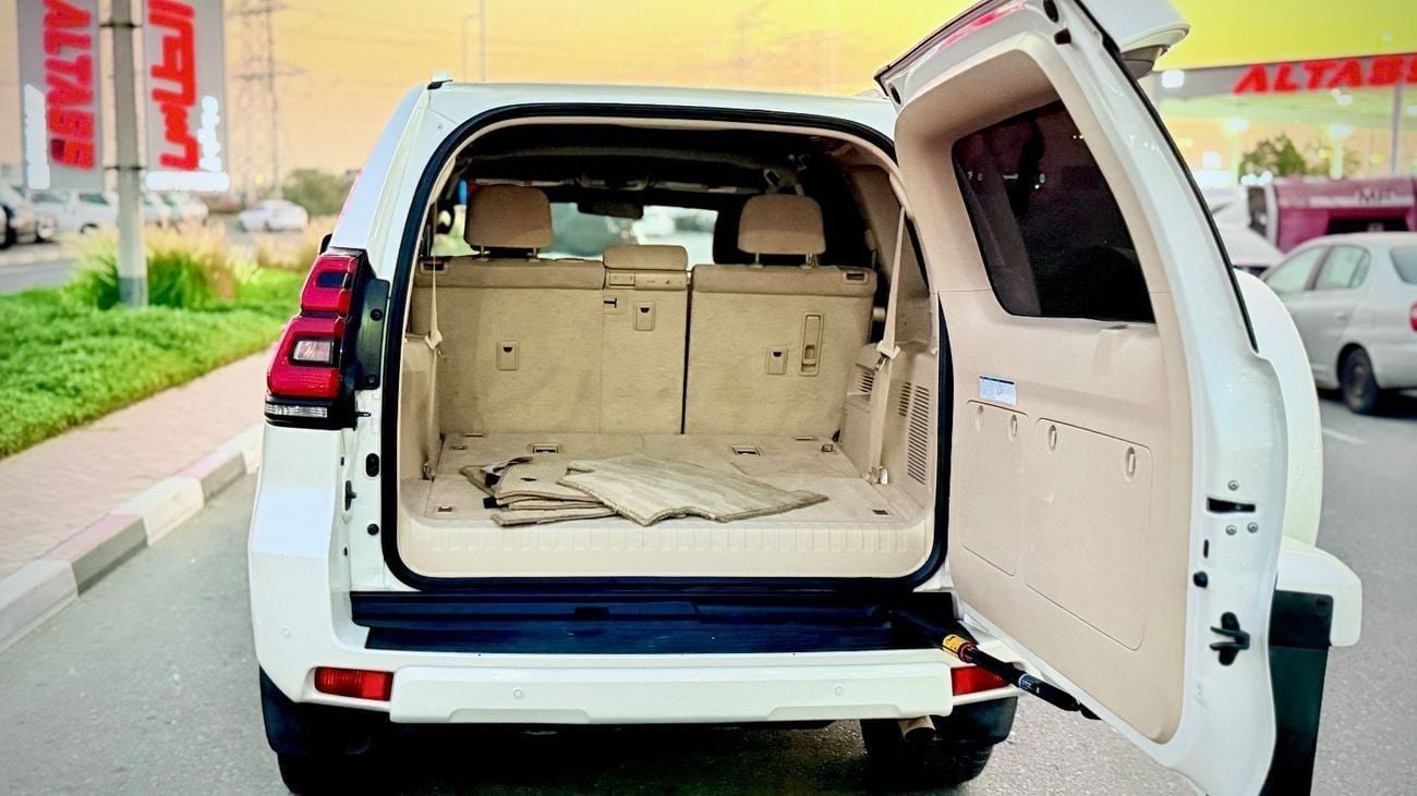 تويوتا برادو GXR 2018 V6 Full option Sunroof, Coolbox , Electric seats top of The Range