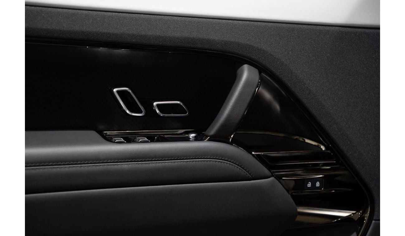 Land Rover Range Rover Sport SV Edition one