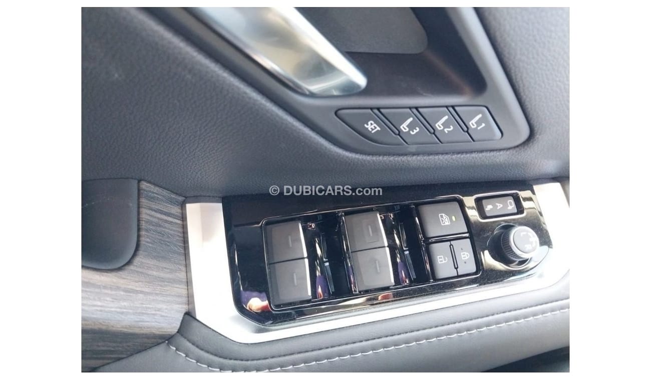 تويوتا لاند كروزر 3.3L VX.R FULL OPTION