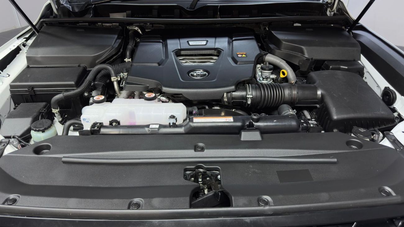 Toyota Land Cruiser DIESEL ,GR SPORT ,LC 300 ,RIGHT HAND DRIVE ,3,3 LITER