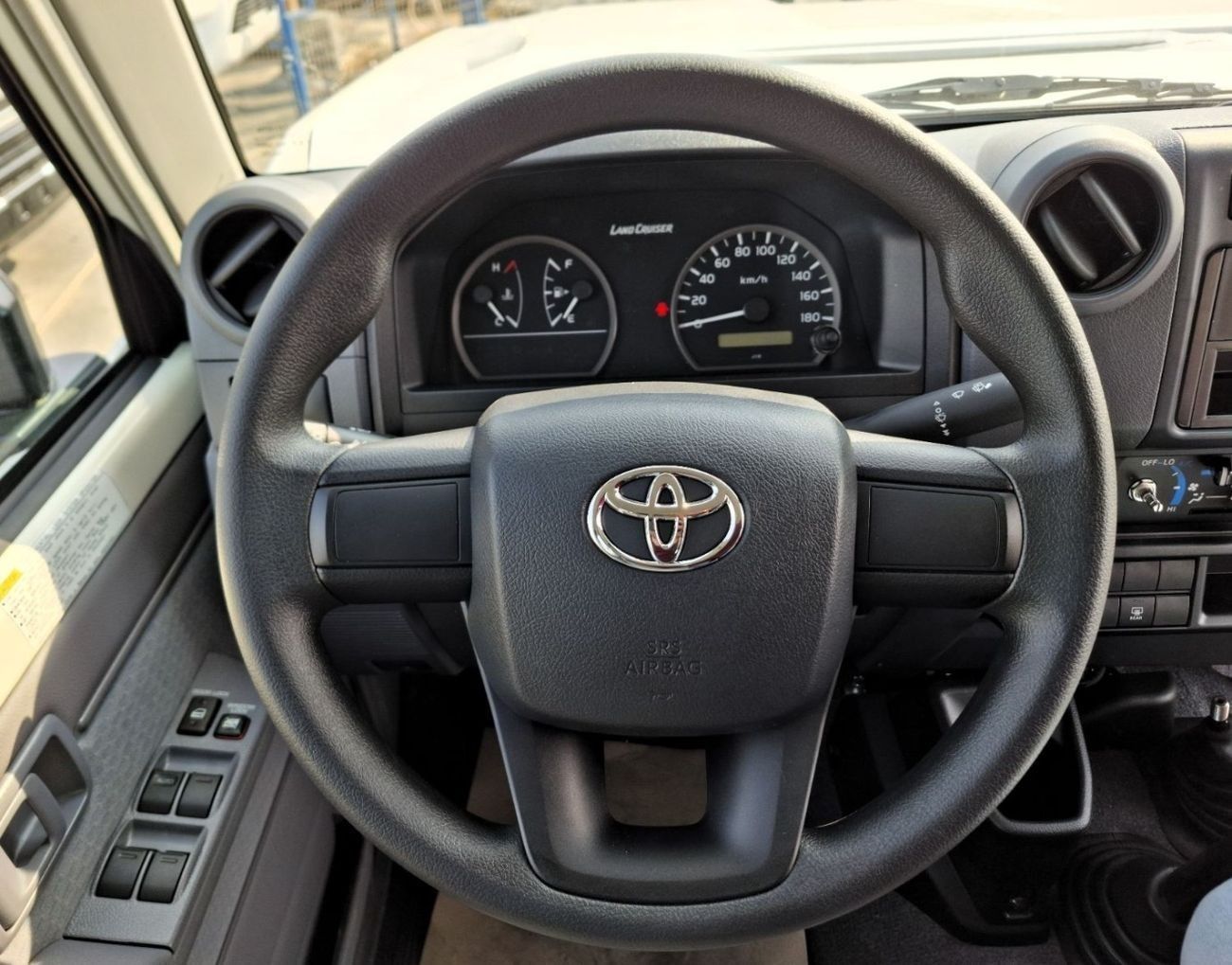 Toyota Land Cruiser 70 5 Door With Diff Lock 4.2L 2025 Diesel (Export Only)