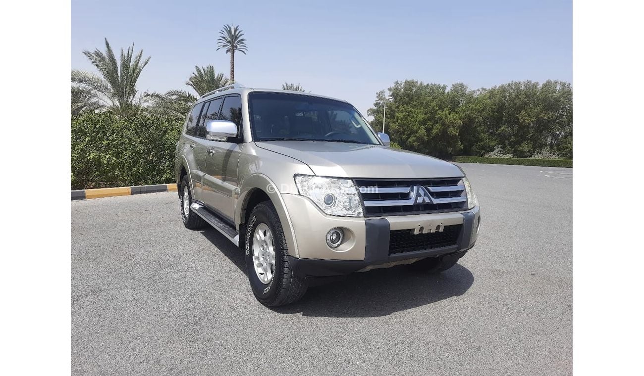 Mitsubishi Pajero Mitsubishi pajero 2007 g cc full automatic