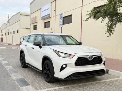 Toyota Highlander LE HEV 2023 2.5L Hybrid (AWD) GCC SPEC