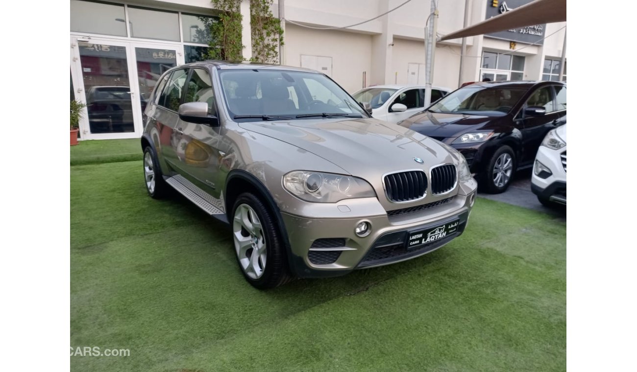 BMW X5 Gulf Panorama 2011 model, agency dye, rear camera monitor, in excellent condition