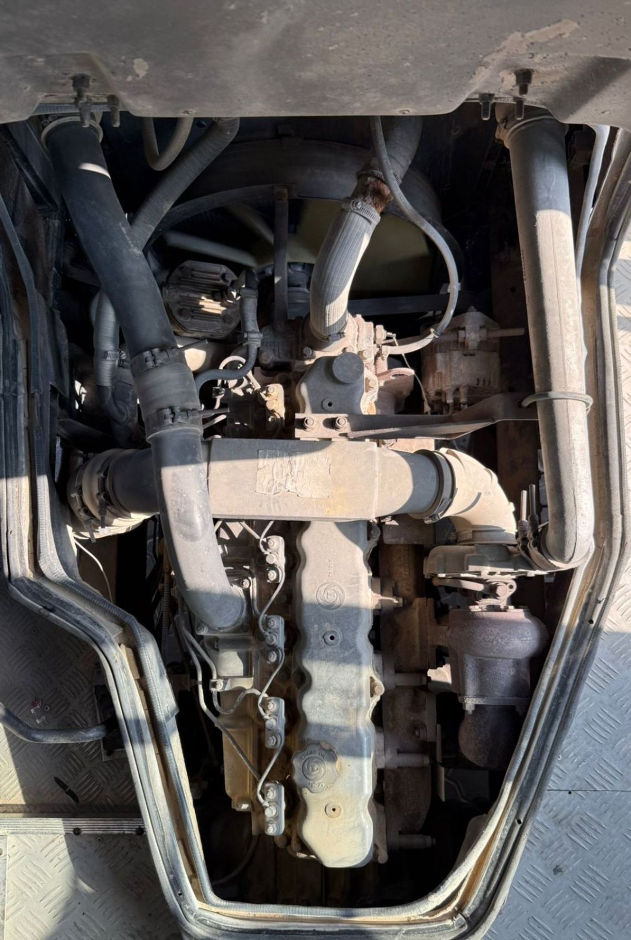 اشوك ليلاند فالكون