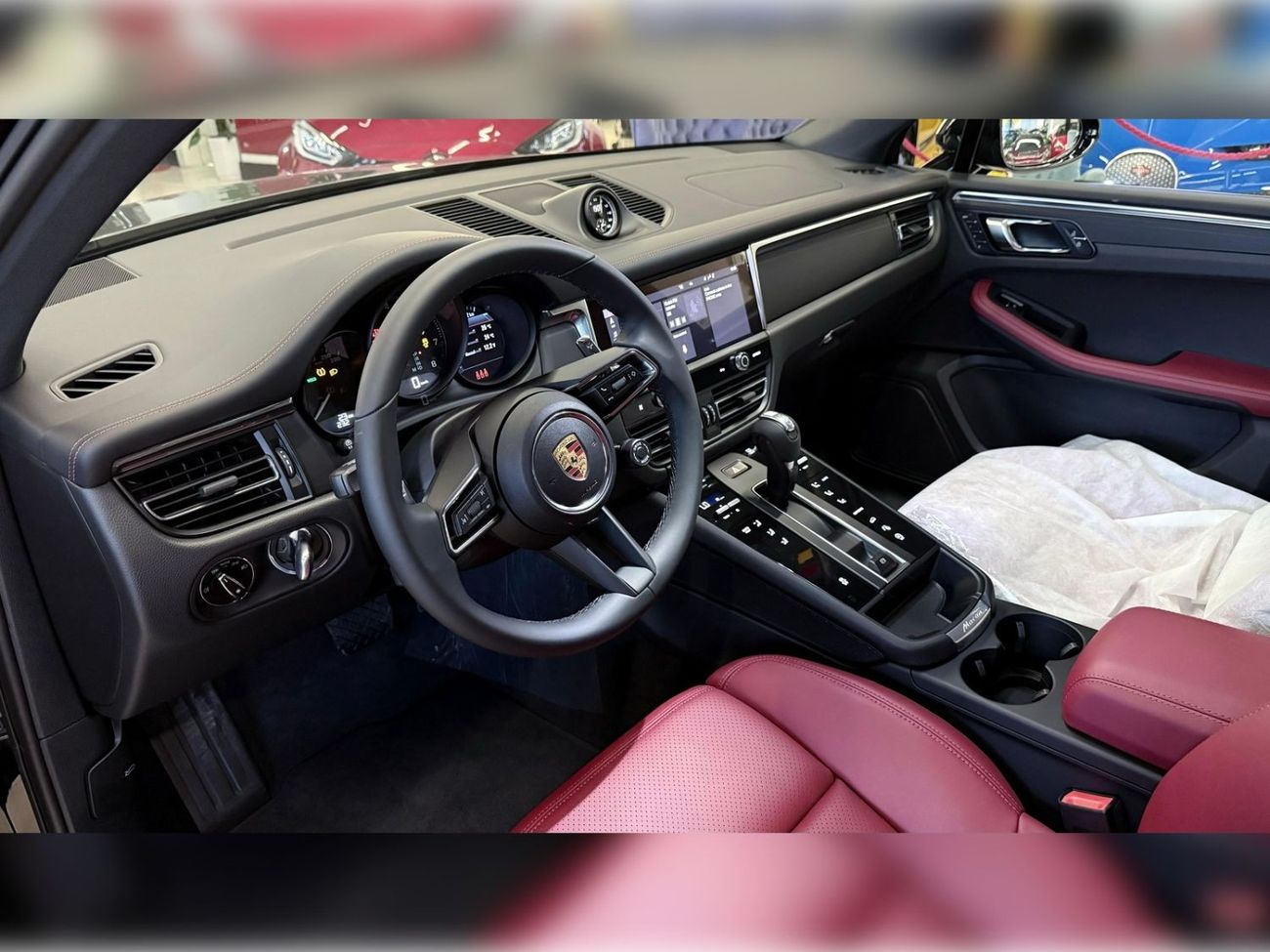 Porsche Macan 2025 Porsche Macan| GCC | Dealer Warranty | 21-inch RS Spyder Rims