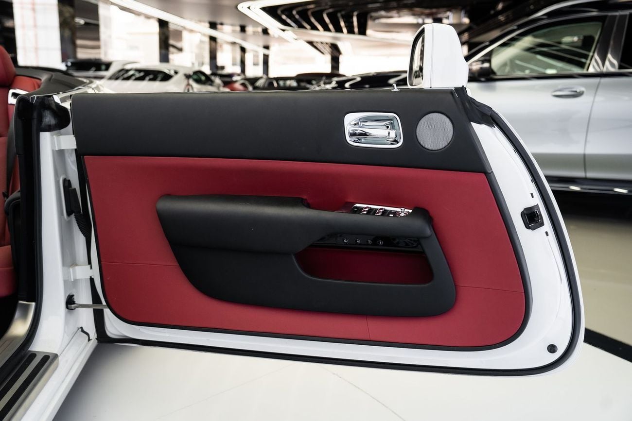 رولز رويس داون Rolls Royce Dawn