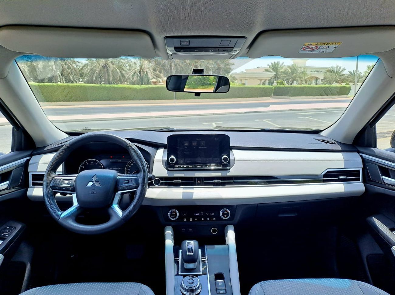 ميتسوبيشي آوتلاندر GLS 2.4L