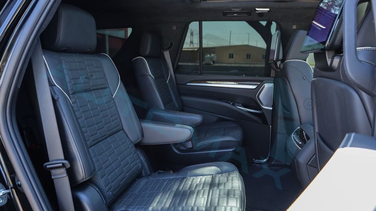 كاديلاك إسكالاد 600 Sport Platinum V8 6.2L 5000Km 2025 With 3 Years Or 100,000 Km Warranty