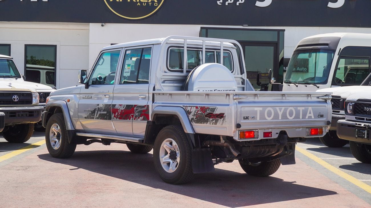 Toyota Land Cruiser Pick Up LX 4.0L V6 Double Cabin M/T