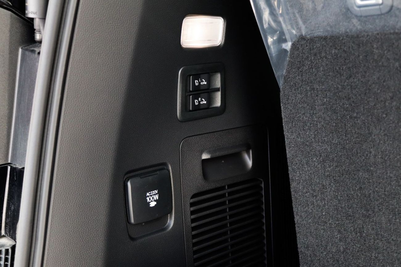 Toyota Land Cruiser 300 VX-HIGH  3,3 TWINTURBO DIESEL VX-HIGH FULLY LOADED **التصدير فقط خارج الخليج**