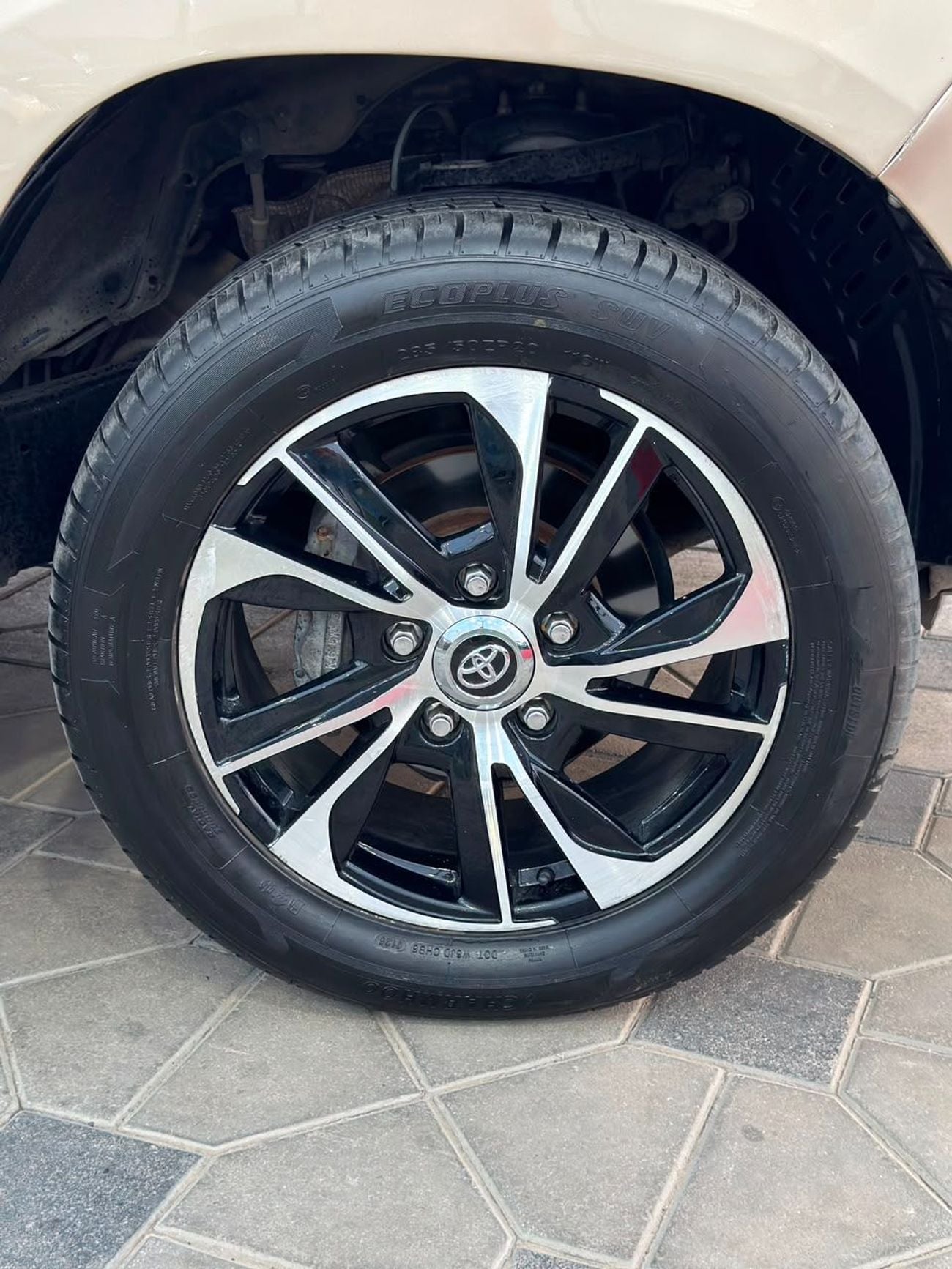 Toyota Land Cruiser GXR