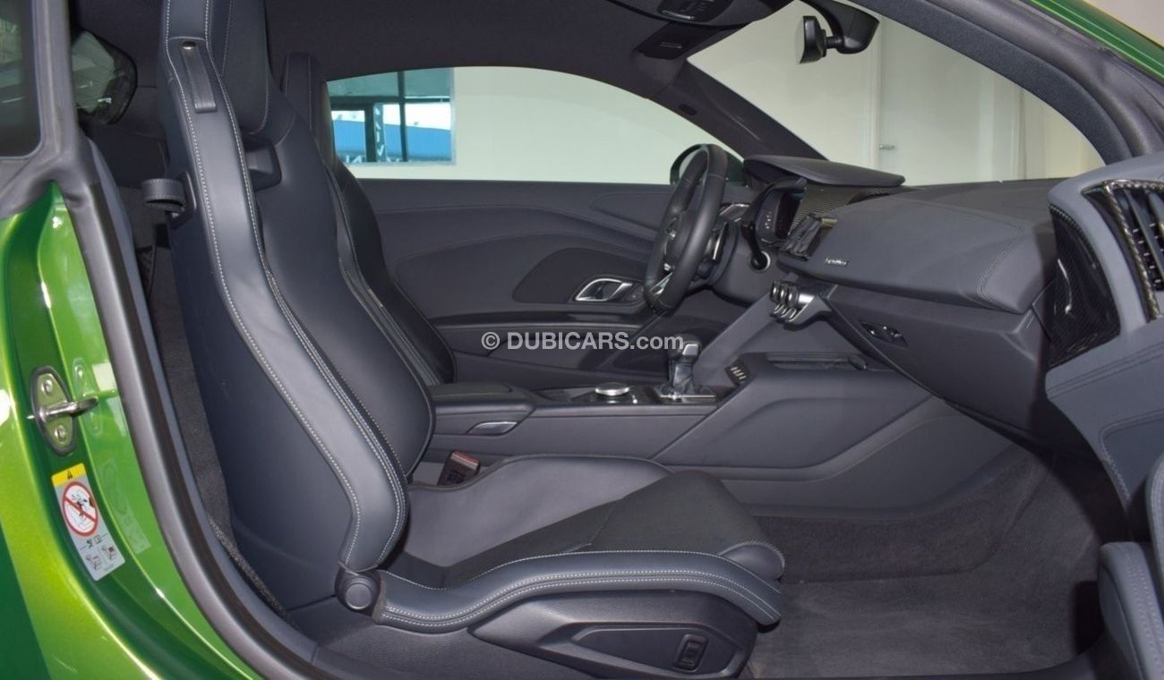 أودي R8 V10 بلس