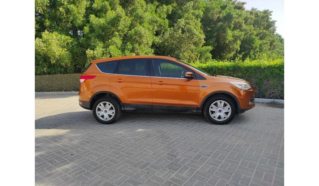 Ford Escape Ford Escape 2015 Gcc full automatic