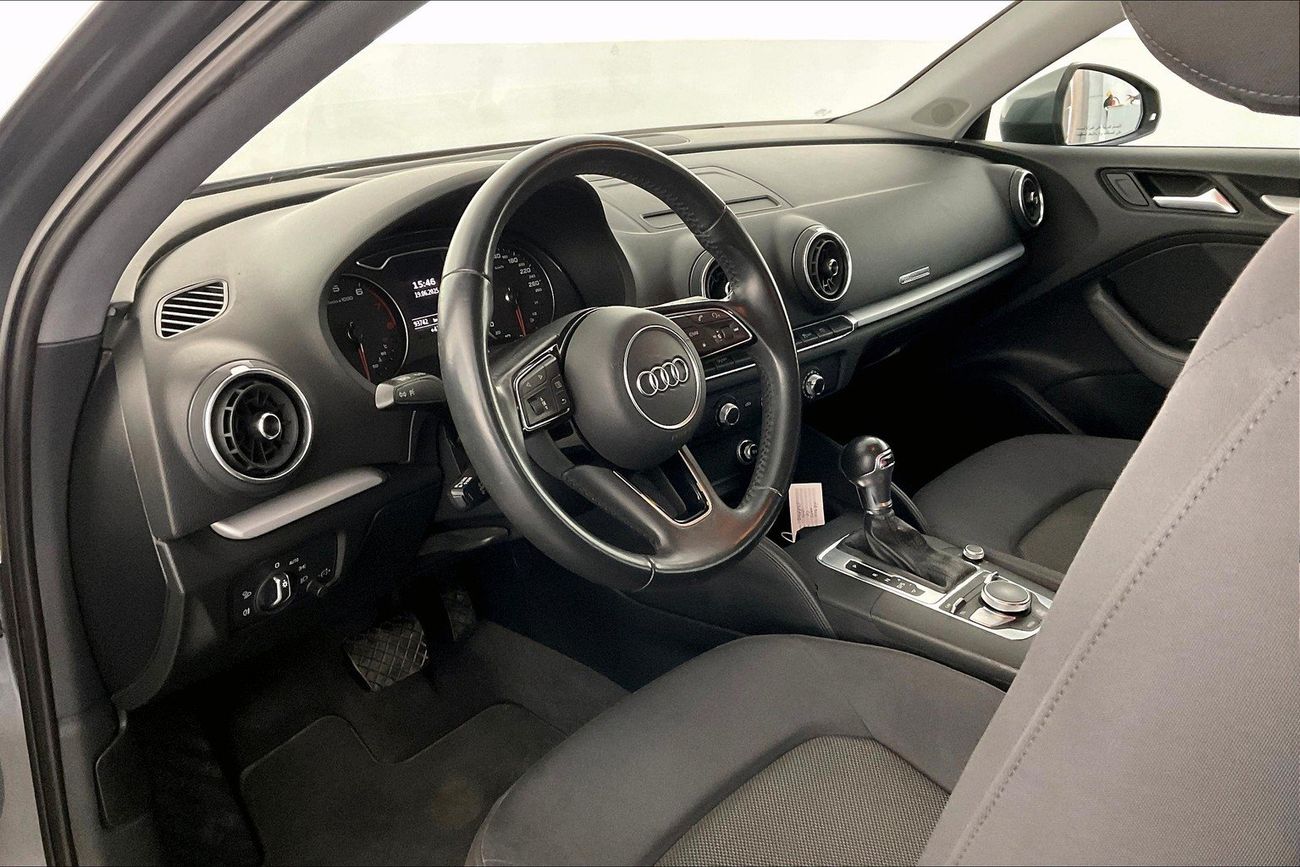 أودي A3 30 TFSI | شامل الضمان | 0 ﺪﻔﻋﺓ ﺃﻮﻟﻯ