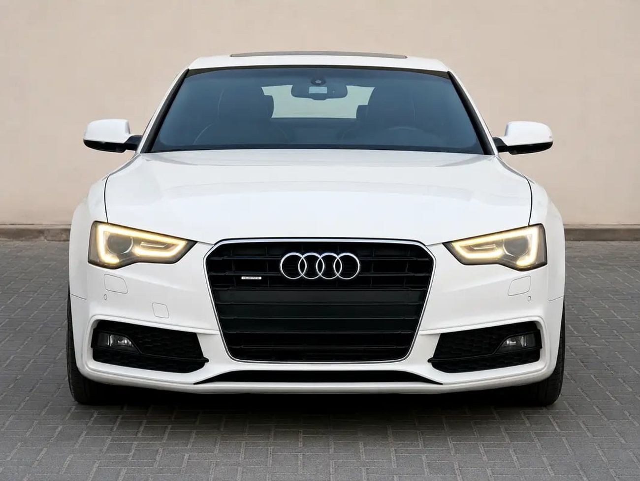 Audi A5 S-Line 2.0L TFSI GCC Specs - Excellent Condition