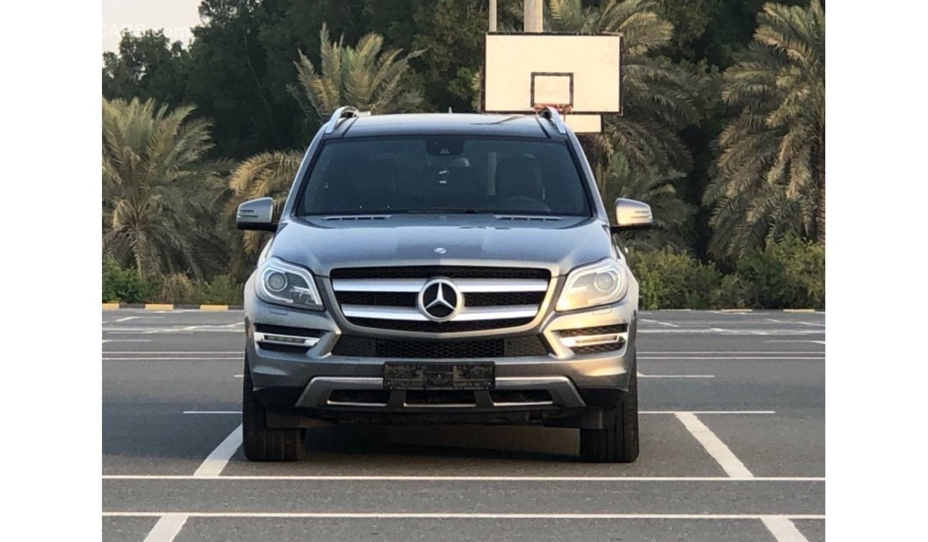Mercedes-Benz GL 500 MODEL 2014 GCC CAR PERFECT CONDITION INSIDE AND OUTSIDE FULL ORIGINAL PAINT FULL OPTION PANORAMIC RO