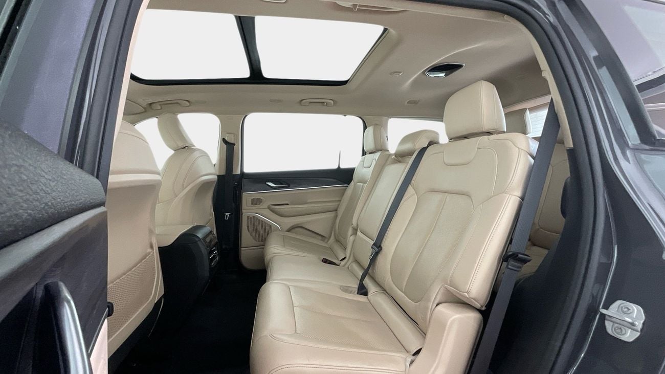 جيب جراند شيروكي Limited | شامل الضمان | 0 ﺪﻔﻋﺓ ﺃﻮﻟﻯ