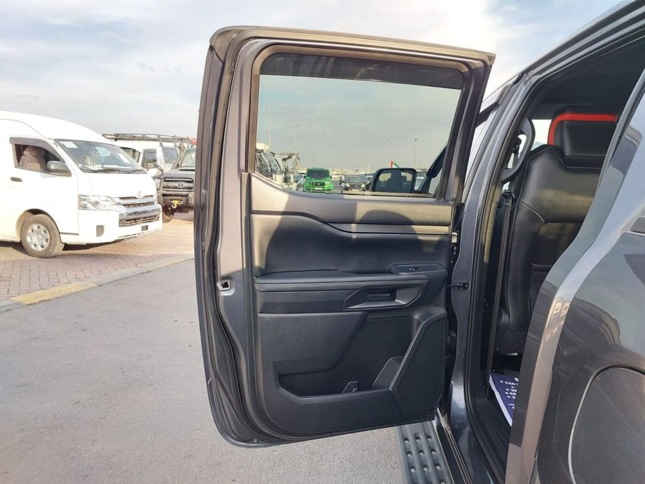 فورد رينجر رابتور FORD RANGER RAPTOR PICKUP RHD 2024 MODEL 3.0 L PETROL AUTOMATIC(PM62645)