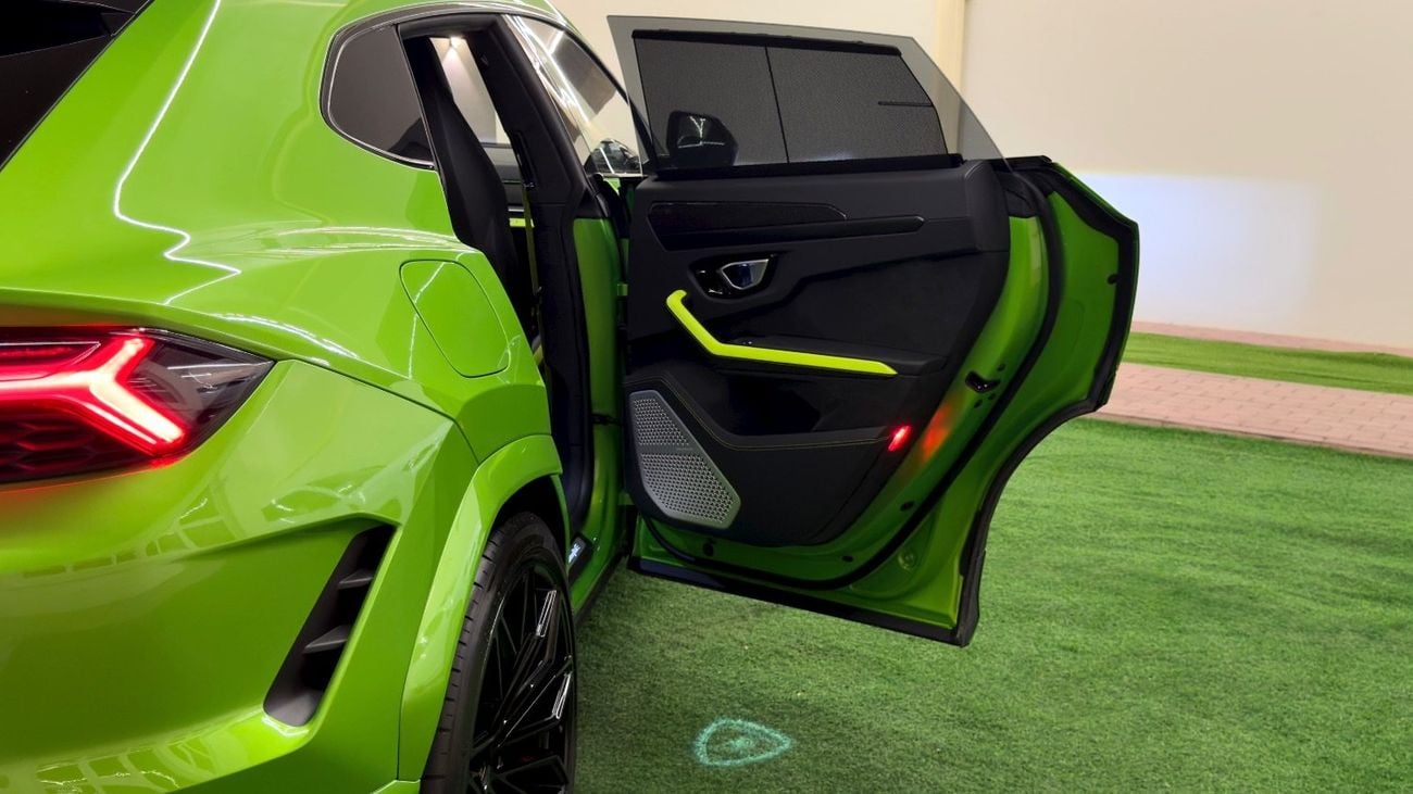 Lamborghini Urus MYCAR DUBAI-LAMBORGINI SE 2026- NEW 0 KM-CARBON-TV-3D BANG&OLUFSEN-HIGHWAY PAC-WARRANTY- FULL OPTION