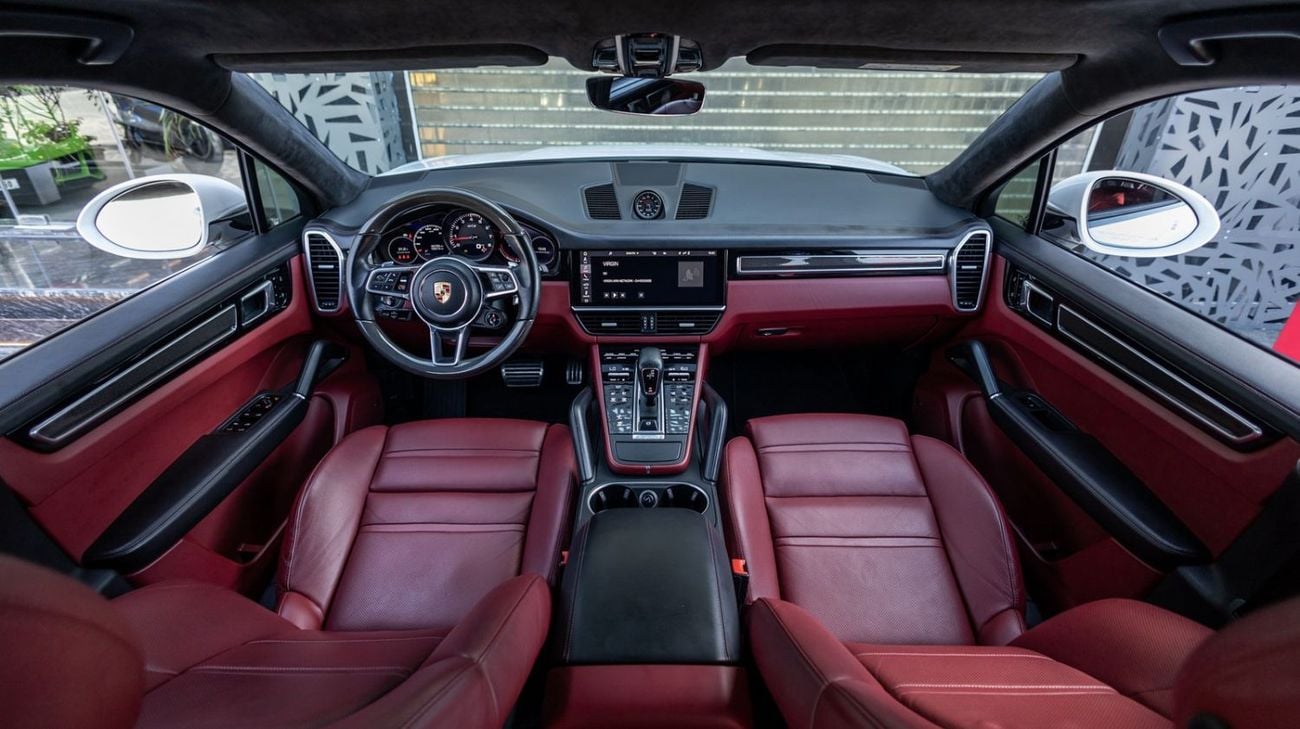 Porsche Cayenne GTS 4.0L (455 HP) Porsche Cayenne GTS Coupé 2021 GCC | Agency Warranty | Service Contract