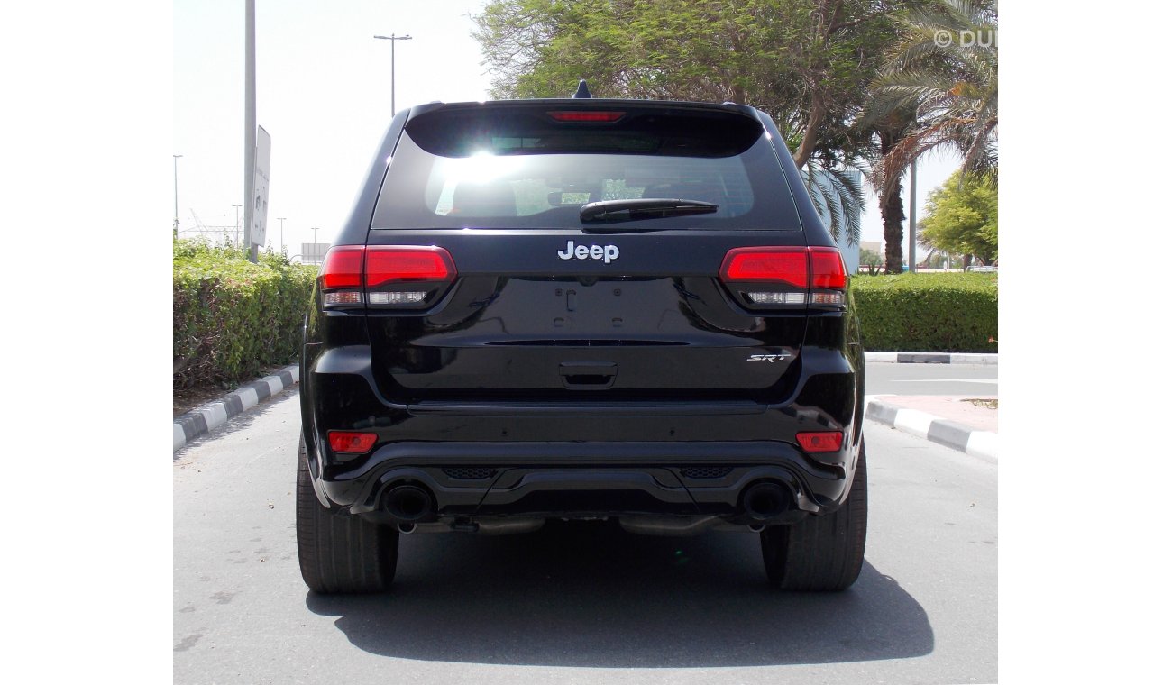 Jeep Grand Cherokee Brand New 2017 SRT 4X4 SPORT GCC CARBON FIBER  3 YEARS OR 60000 KM AT The DEALER DSS OFFER