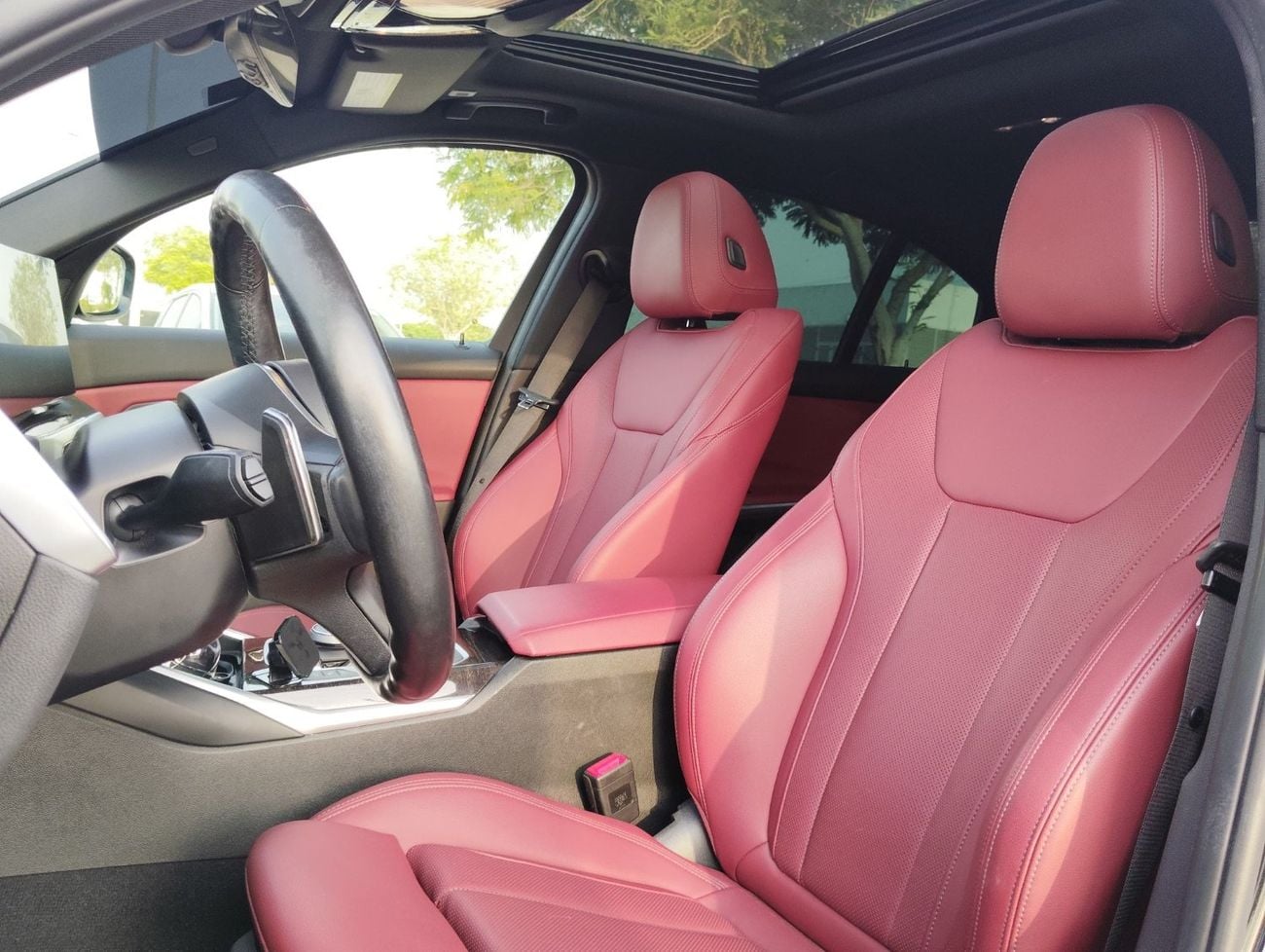 بي أم دبليو 330i M SPORT