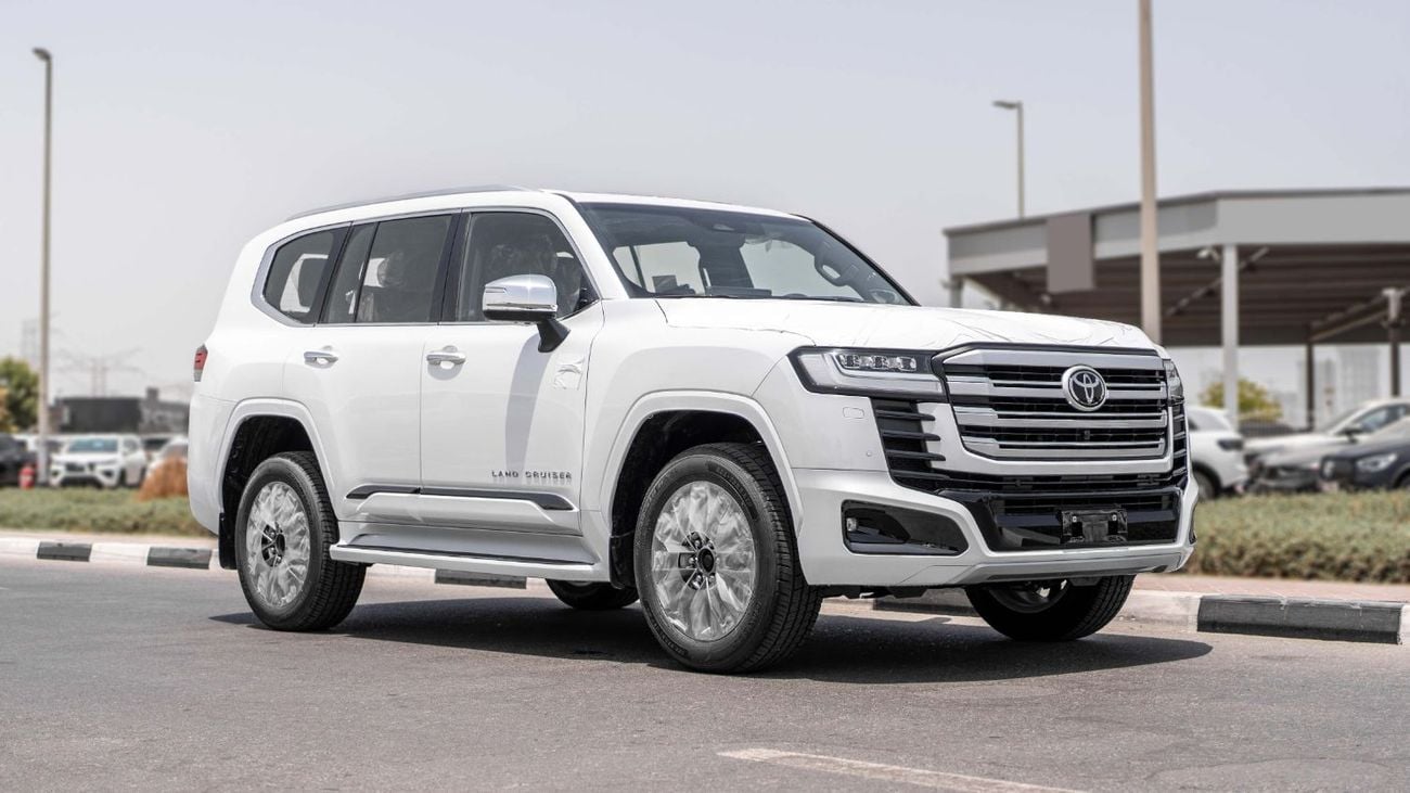 Toyota Land Cruiser VXR 2026 Toyota Land Cruiser VXR 3.5L AT Hybrid (White-Red)