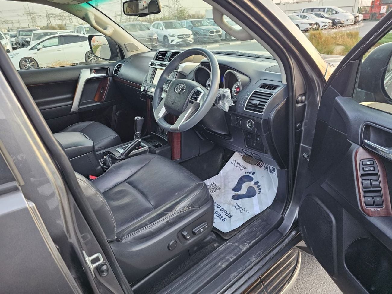 Toyota Prado VX 2.8L LHD V4 Diesel engine Grey Color Automatic transmission 4WD 7 Seater 5 Doors