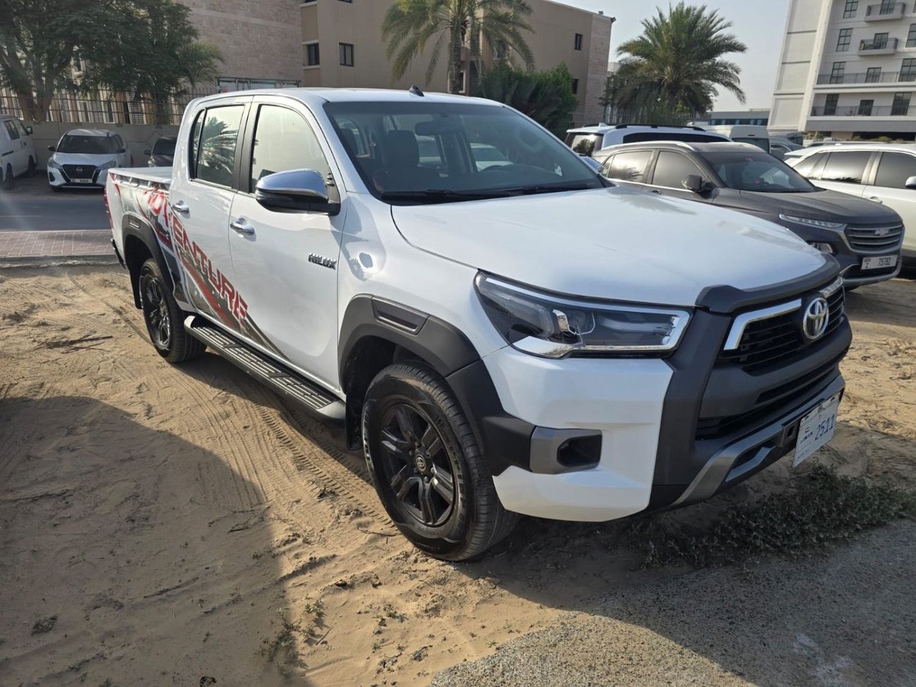 تويوتا هيلوكس GLX 2.7L Double Cab Utility A/T